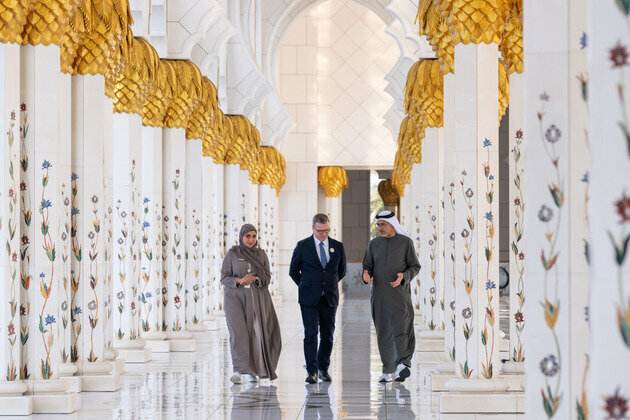 Prime Minister of Finland visits Sheikh Zayed Grand Mosque in Abu Dhabi