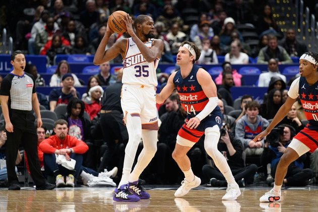 Devin Booker (37 points) pushes Suns past Wizards